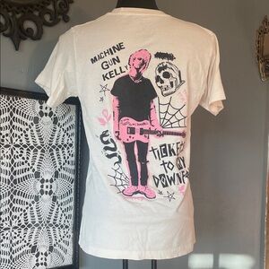 Spencer's White and Pink Graphic Tee